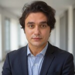 Attar Naderi headshot